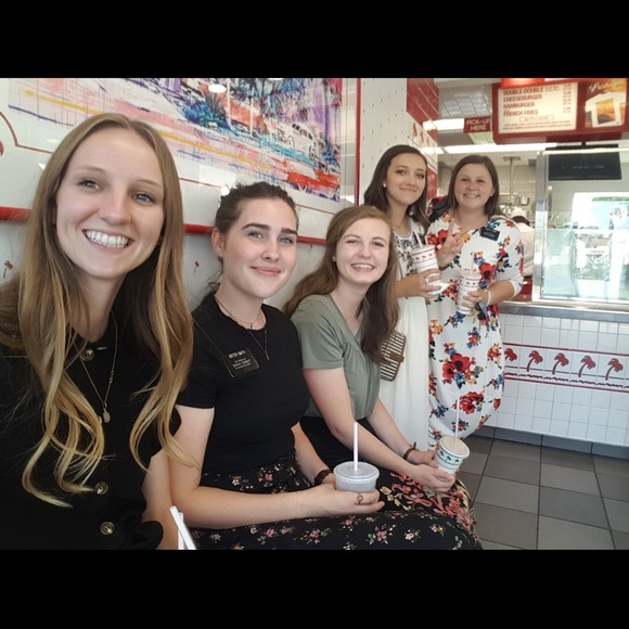 Meet your Posher, Laurel - Picture 5 of 5